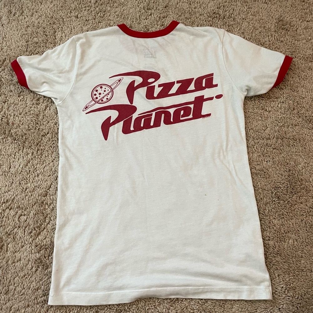 Pizza Planet 🍕 Toy Story t-shirt (XS)